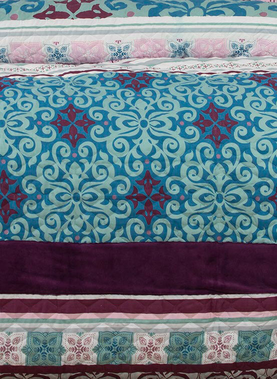 Double Size 3pcs Anemone Velvet Panel Embossed Quilt Cover Set - Sale Now