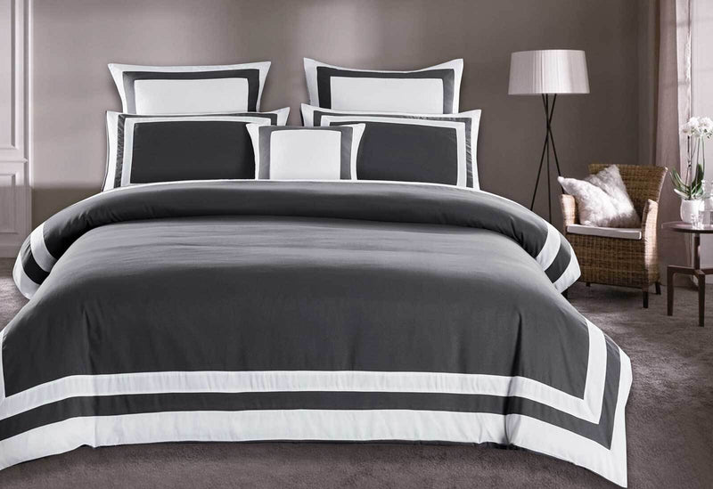 Queen Size White Square Pattern Charcoal Grey Quilt Cover Set (3PCS)