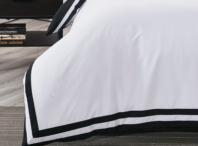 King Size Charcoal and White Square Patter Quilt Cover Set (3PCS) - Sale Now